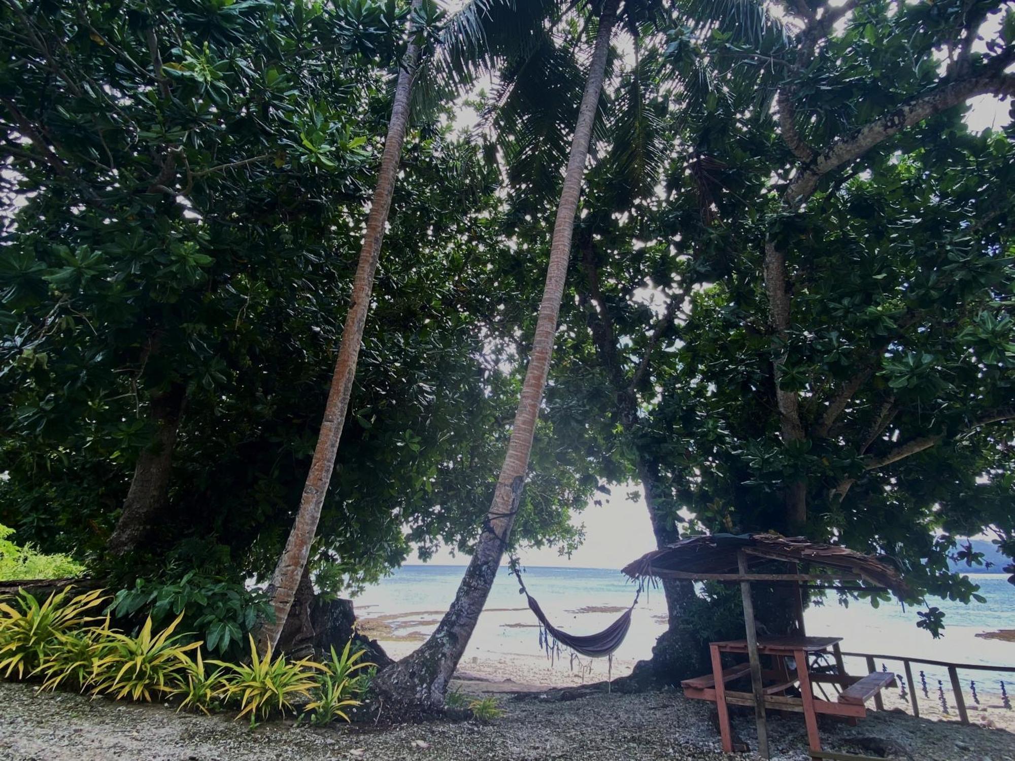 Vatupau Beachfront Bungalows Port Vila Exterior photo